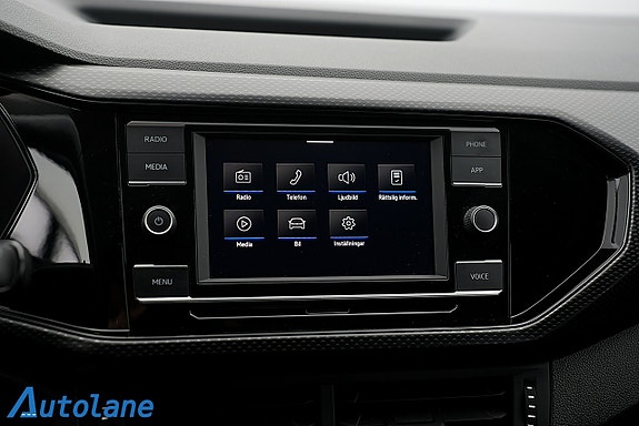 Volkswagen T-Cross 25 of 30
