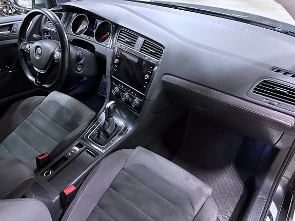 Volkswagen Golf Alltrack 20 of 20