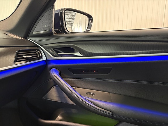 BMW 530e 17 of 28