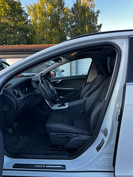 Volvo V60 5 of 8