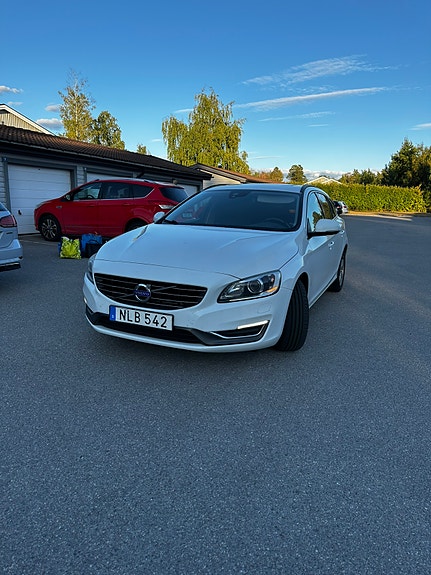 Volvo V60 3 of 8
