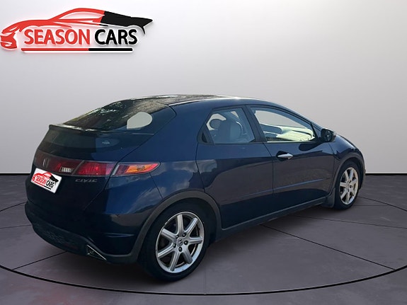 Honda Civic 2 of 10