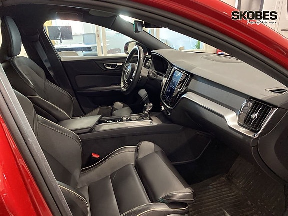 Volvo S60 10 of 16