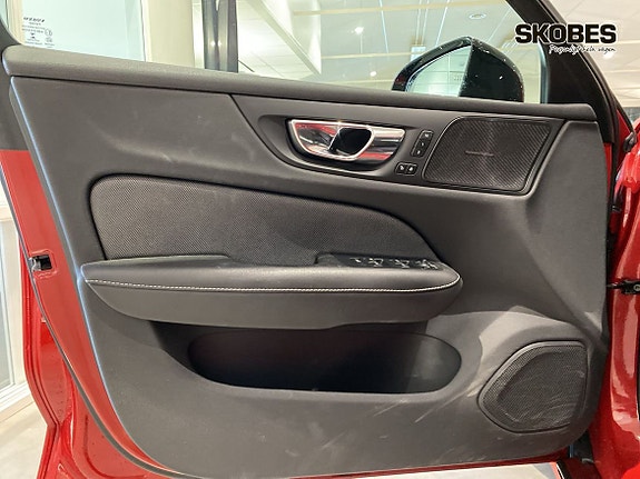 Volvo S60 14 of 16