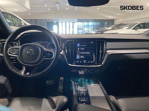 Volvo S60 11 of 16