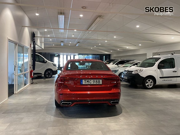 Volvo S60 5 of 16