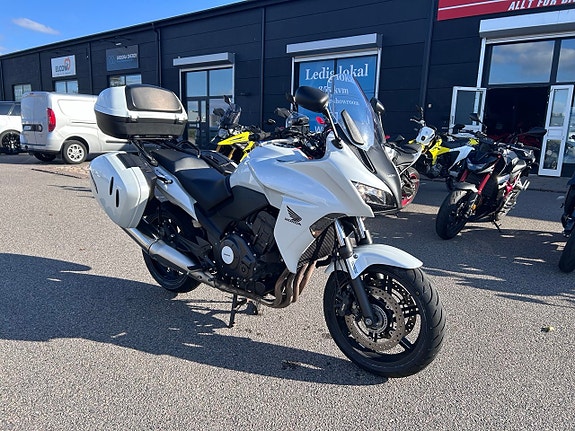 Honda CBF1000FA 2 of 7