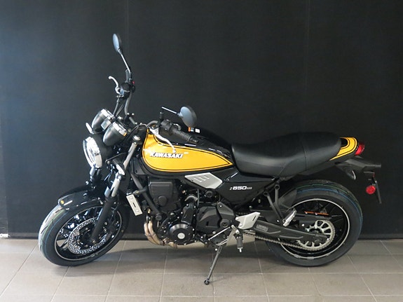 Kawasaki Z 650 RS 2 of 6