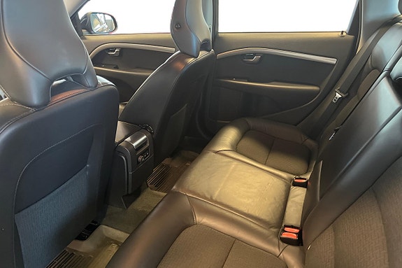 Volvo V70 23 of 30