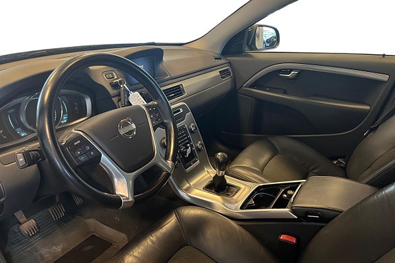 Volvo V70 11 of 30