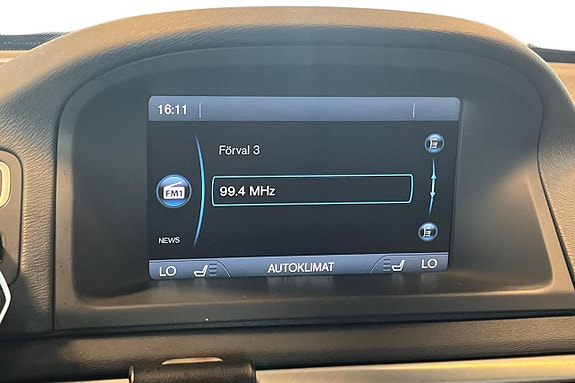 Volvo V70 18 of 30