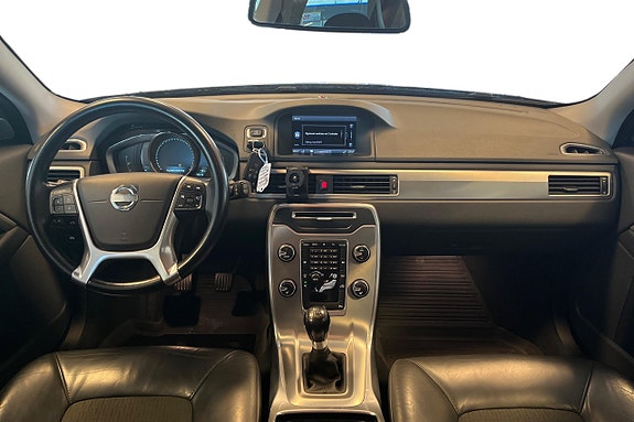 Volvo V70 12 of 30