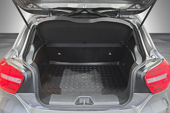 Mercedes-Benz A180 6 of 17