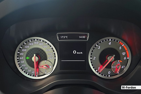 Mercedes-Benz A180 14 of 17