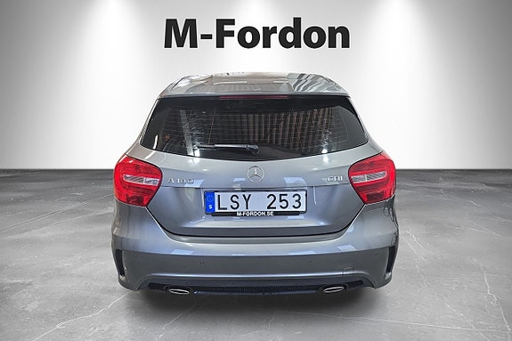 Mercedes-Benz A180 4 of 17