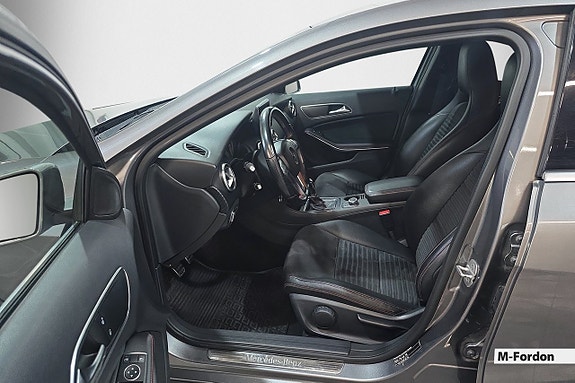 Mercedes-Benz A180 8 of 17