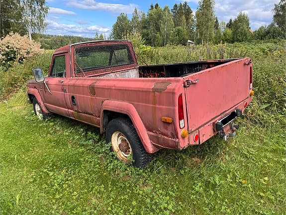 Jeep J 20 3 of 4