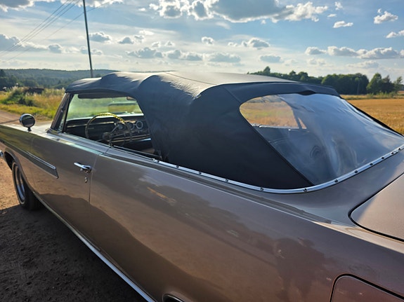 Pontiac Bonneville 14 of 27
