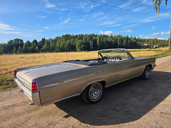 Pontiac Bonneville 17 of 27