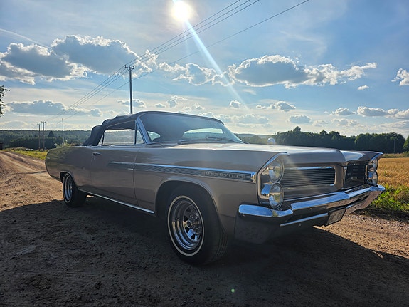 Pontiac Bonneville 19 of 27