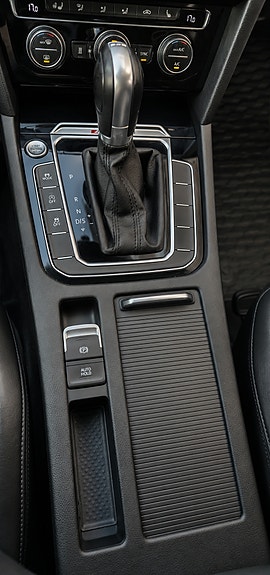 Volkswagen Passat 4 of 10