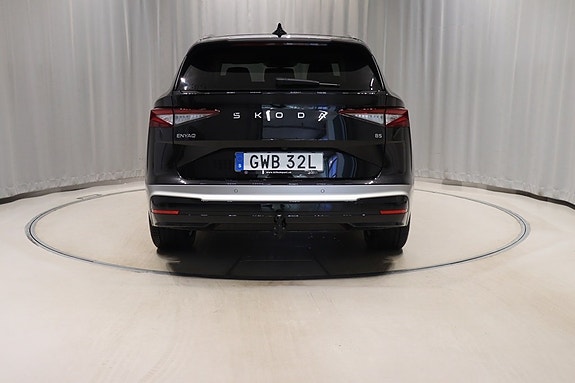 Skoda Enyaq 5 of 11