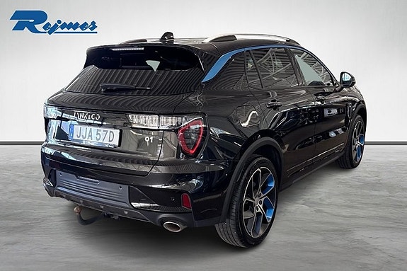 Lynk & Co 01 26 of 28