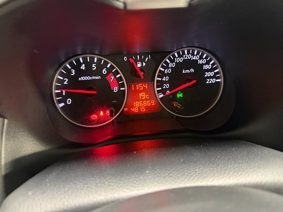 Nissan Note 15 of 18