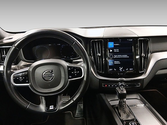 Volvo XC60 13 of 15