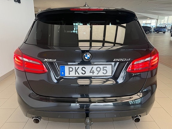 BMW 220d 5 of 17