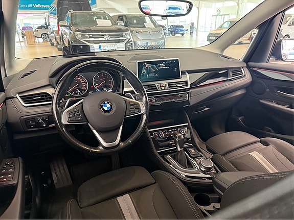 BMW 220d 13 of 17