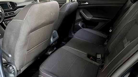 Volkswagen T-Cross 11 of 13