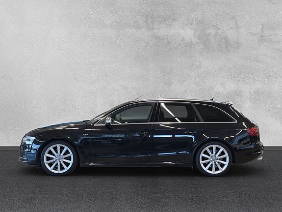 Audi S4 2 of 30