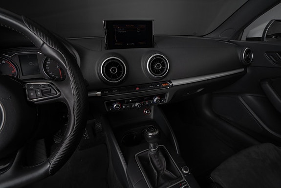 Audi A3 10 of 19