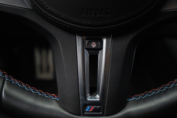 BMW i4 24 of 27