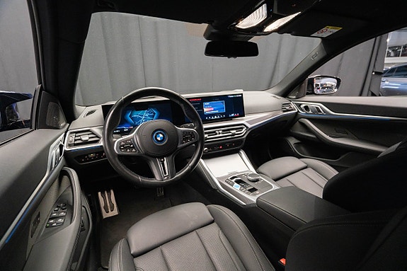 BMW i4 11 of 27
