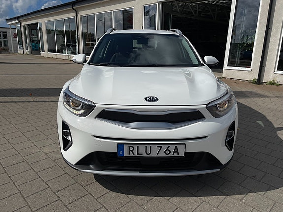 Kia Stonic 2 of 25