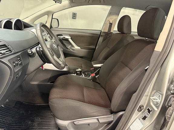 Toyota Verso 9 of 22