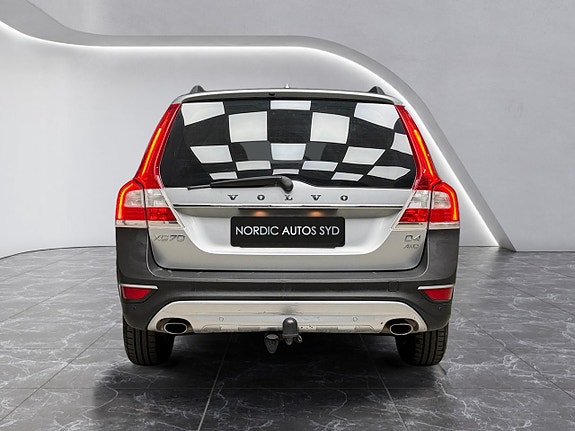 Volvo XC70 5 of 22