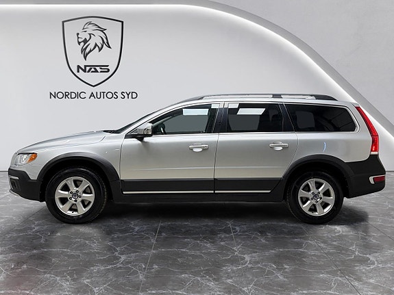Volvo XC70 3 of 22
