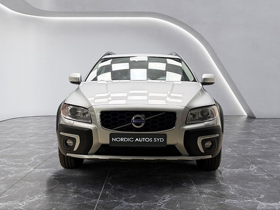 Volvo XC70 9 of 22