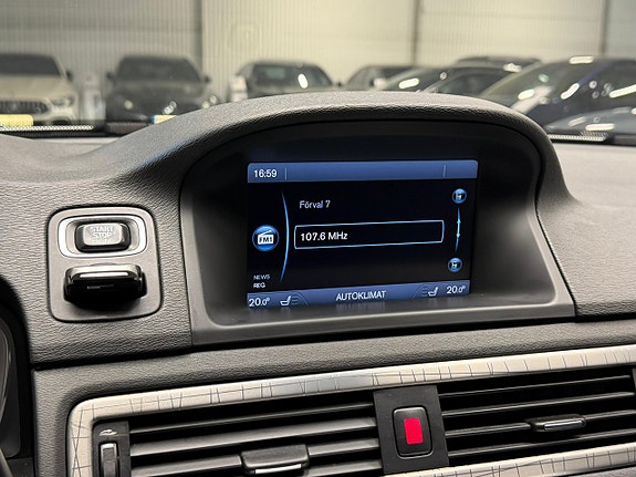 Volvo XC70 18 of 22