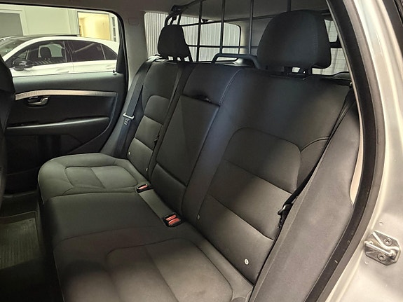 Volvo XC70 14 of 22