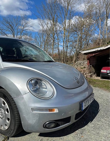 Volkswagen New Beetle 5 of 6