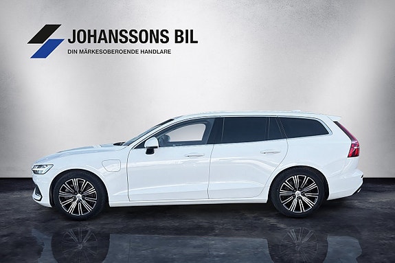 Volvo V60 2 of 10