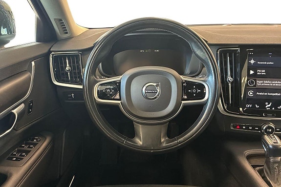 Volvo V90 Cross Country 11 of 23