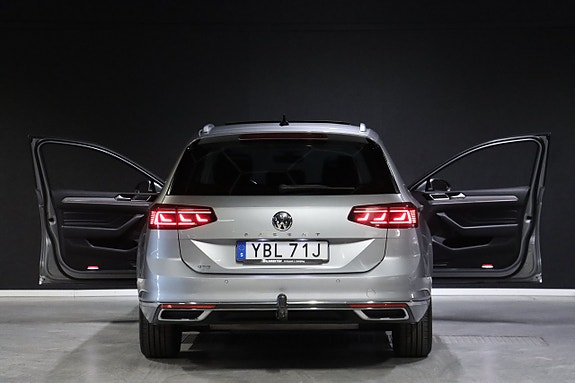 Volkswagen Passat 9 of 30