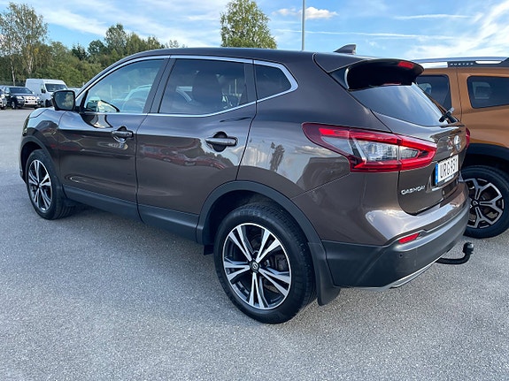 Nissan Qashqai 2 of 2