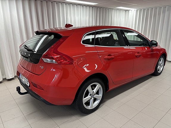 Volvo V40 3 of 7