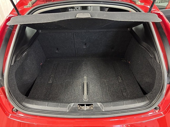 Volvo V40 6 of 7